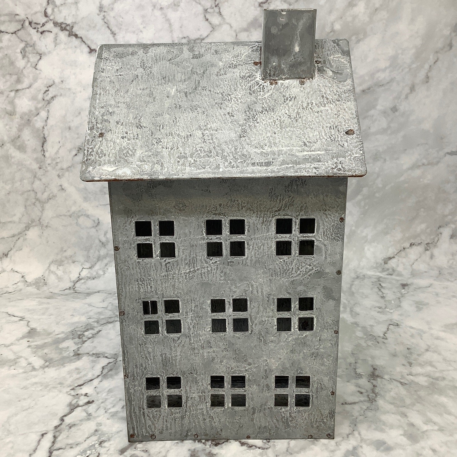 Anthropologie Terrain Concordville 2016 Galvanized Tin Zinc Half House H2
