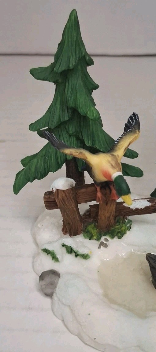 Santas Workbench Resin Accessory Ducks on Frozen Lake Pre-owned In Box