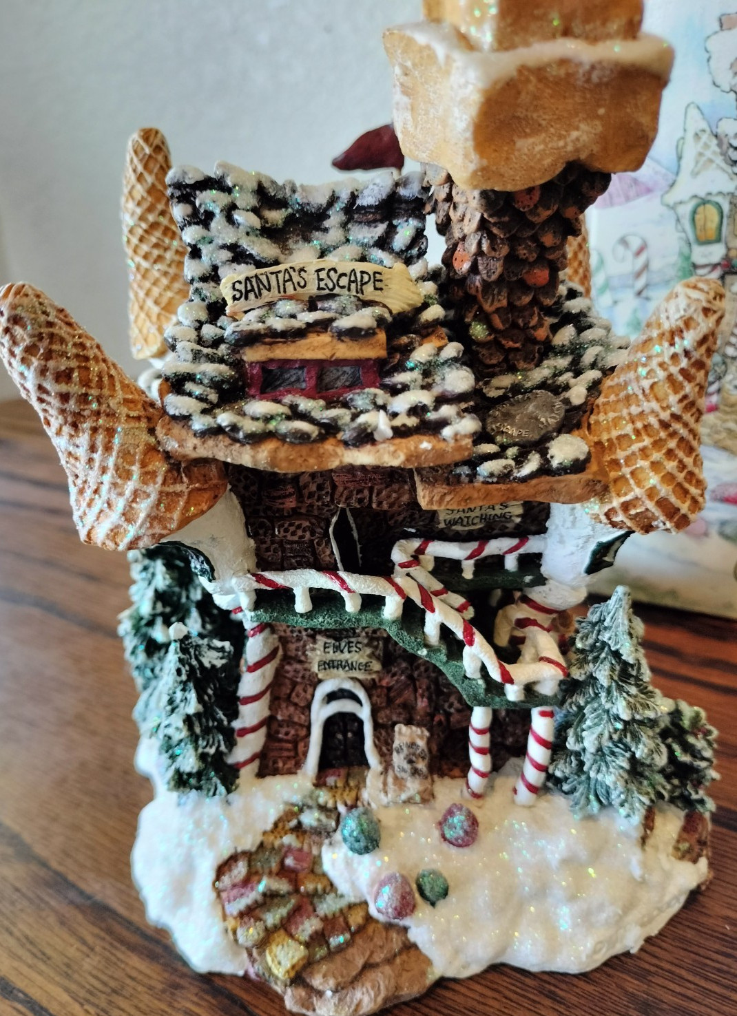 Vtg Boyds Bearly Built Villages Kringle’s Retreat Exclusive Edition With Figures
