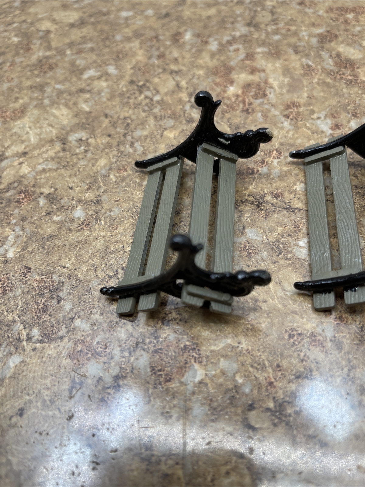 Collectibles 2 Benches Village Decoration 1.5” Tall