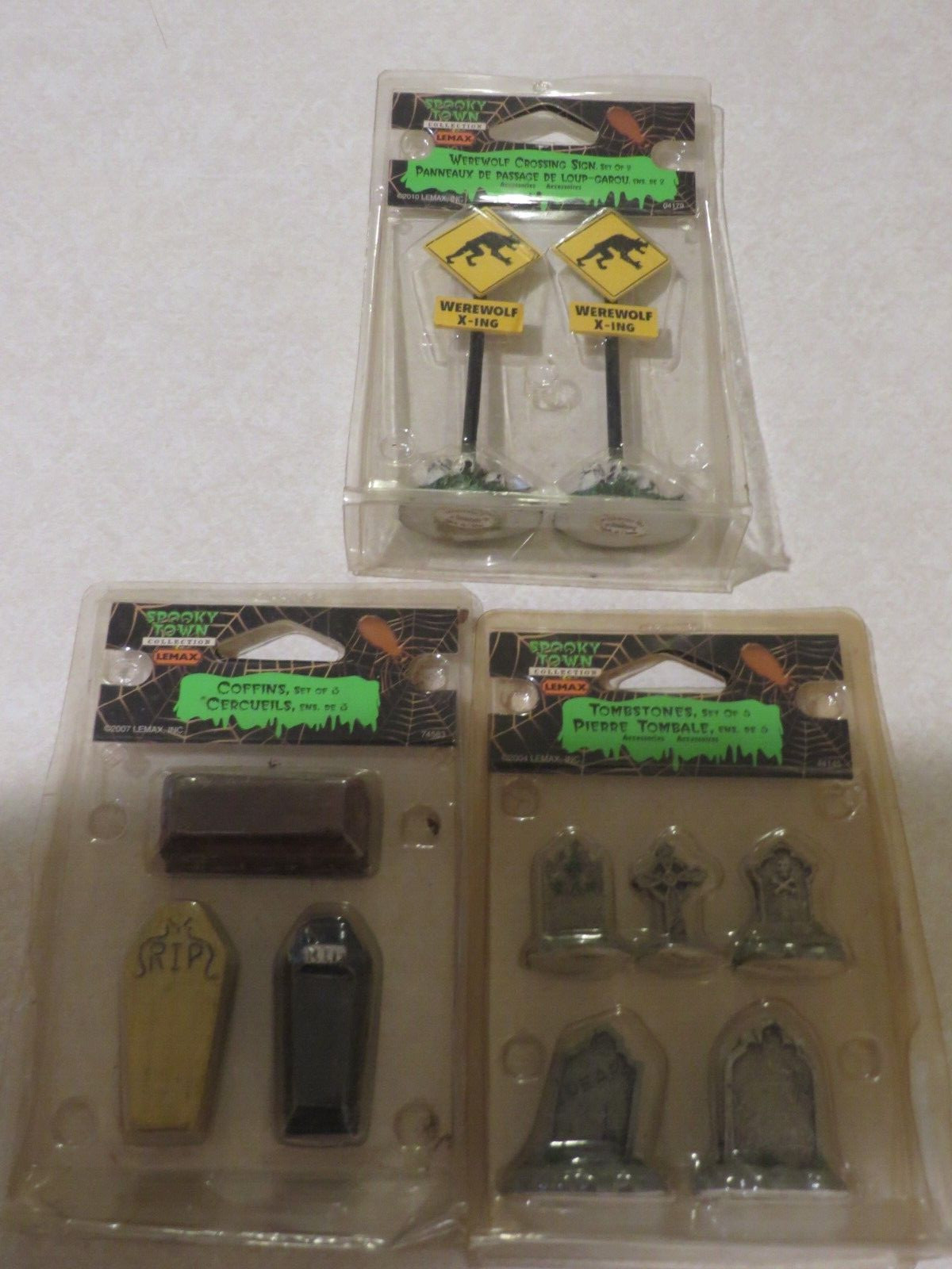 Lemax Retired Spooky Town- Coffins, Tombstones & Werewolf Crossing Signs NEW