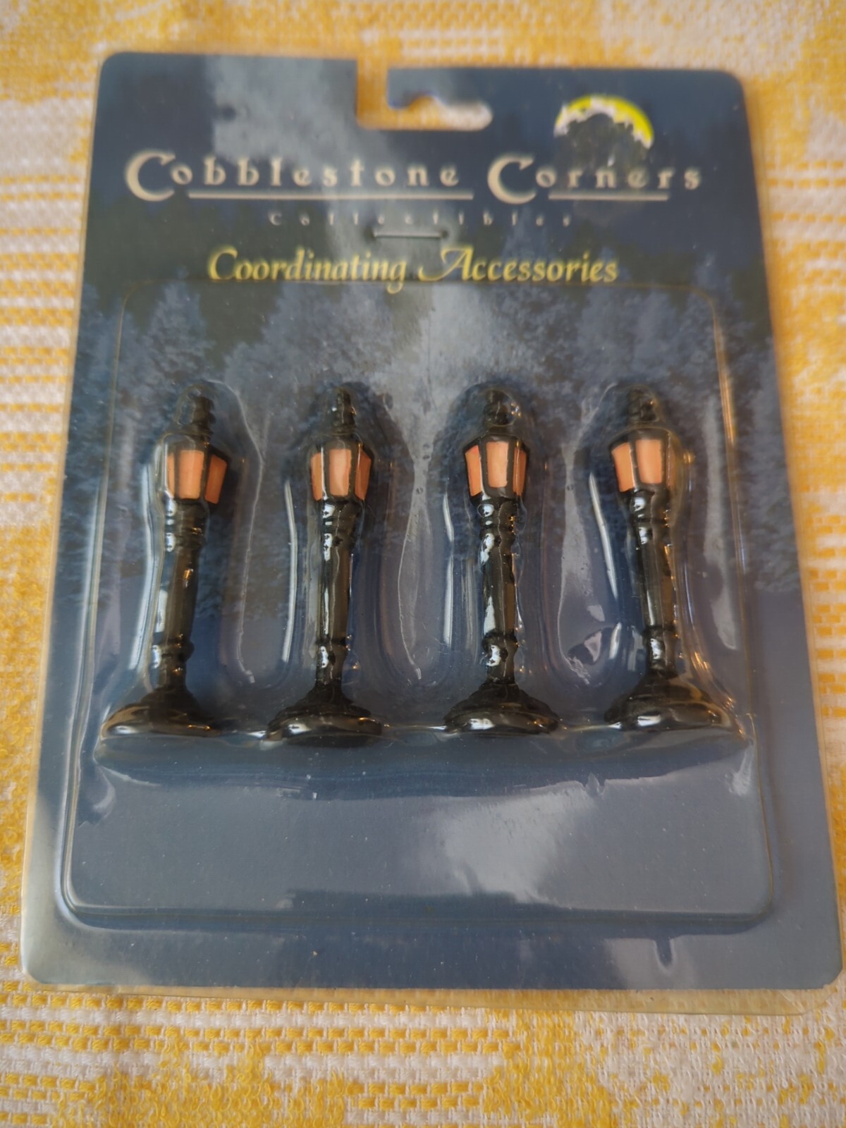 Vtg. Cobblestone Corners Street lamp lights posts Accessories New