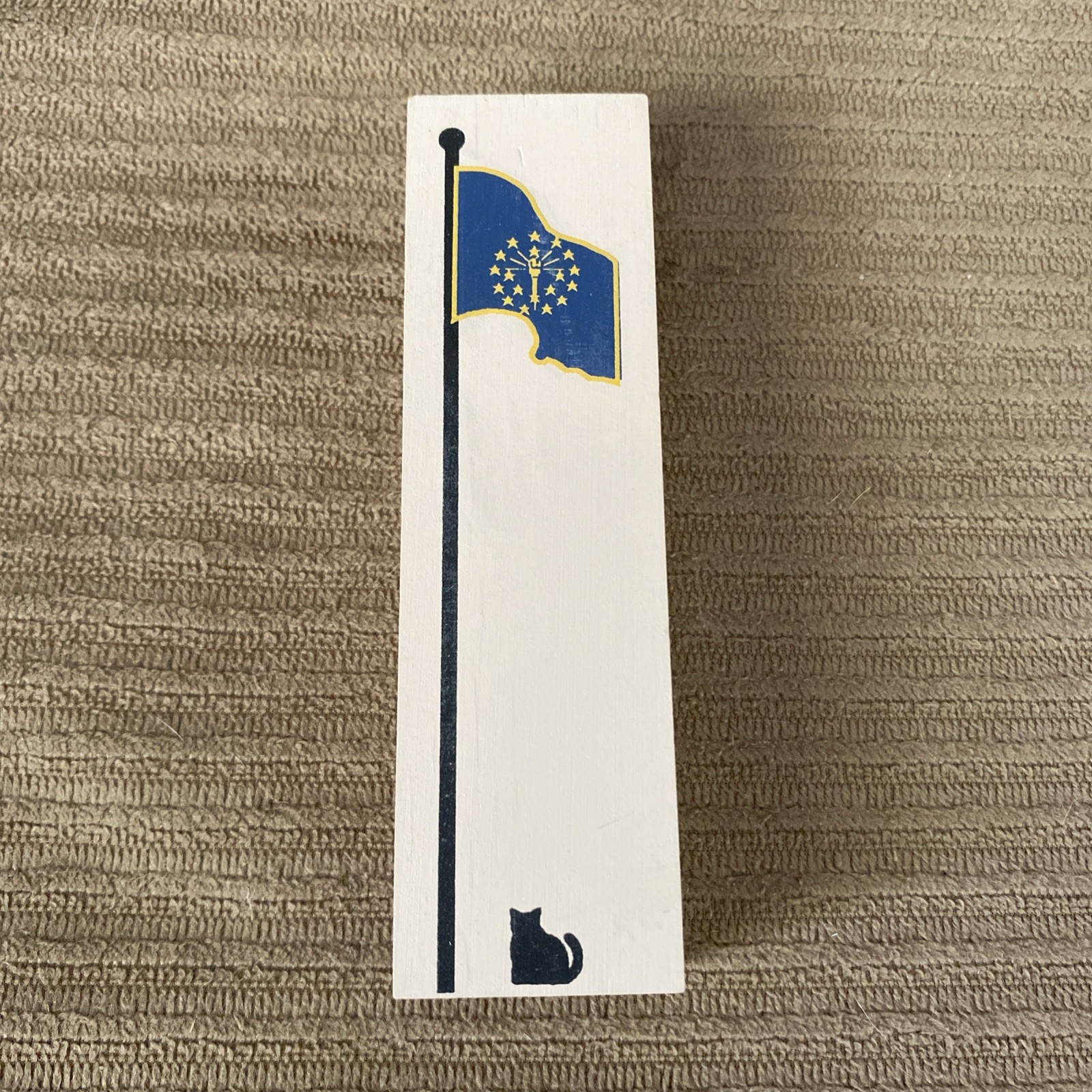 Cat’s Meow Village Indiana State Flag Wooden Shelf Sitter 1991