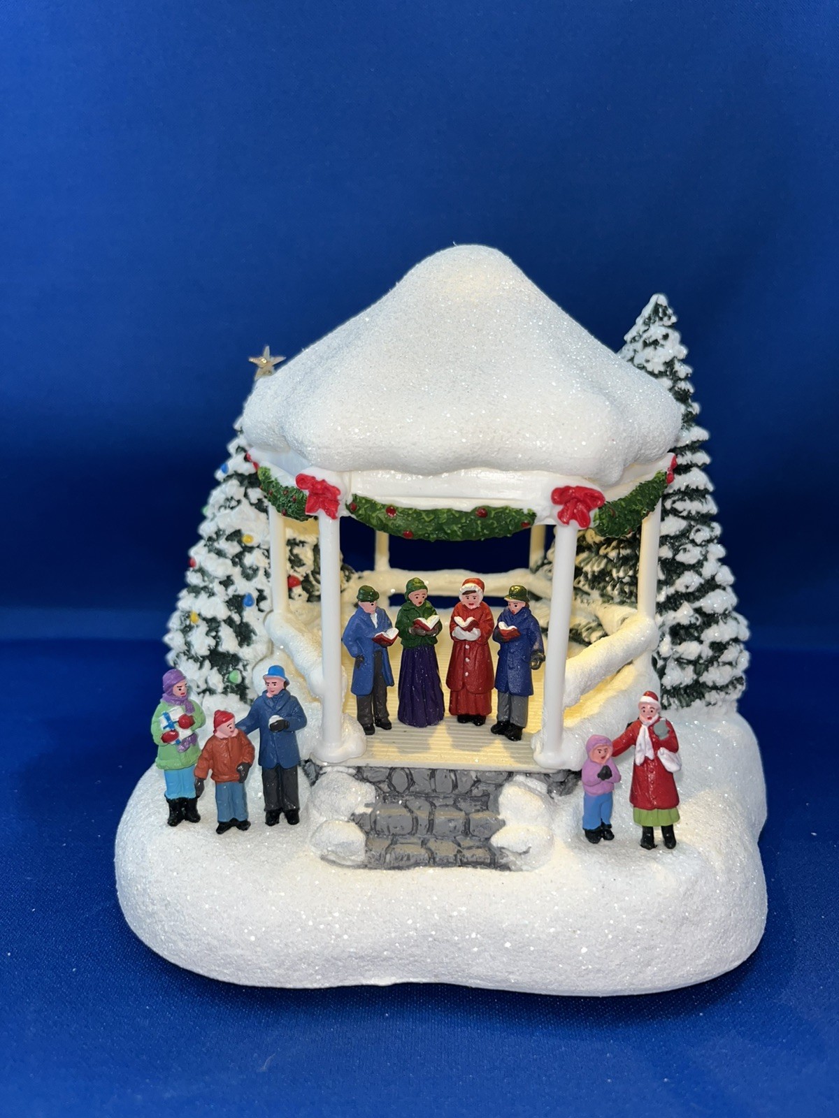 Thomas Kinkade Teleflora 2023 Sweet Sounds Of Christmas Lighted Carolers Gazebo