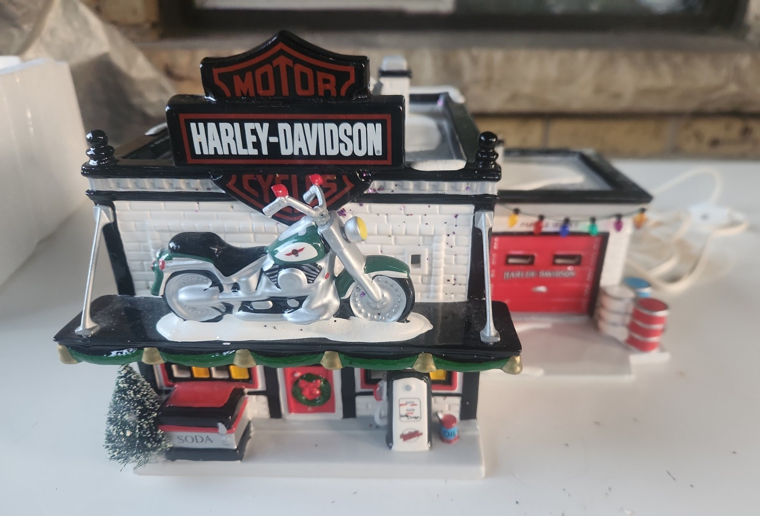 VTG Department 56 The Original Snow Village “HARLEY DAVIDSON MOTORCYCLE SHOP”
