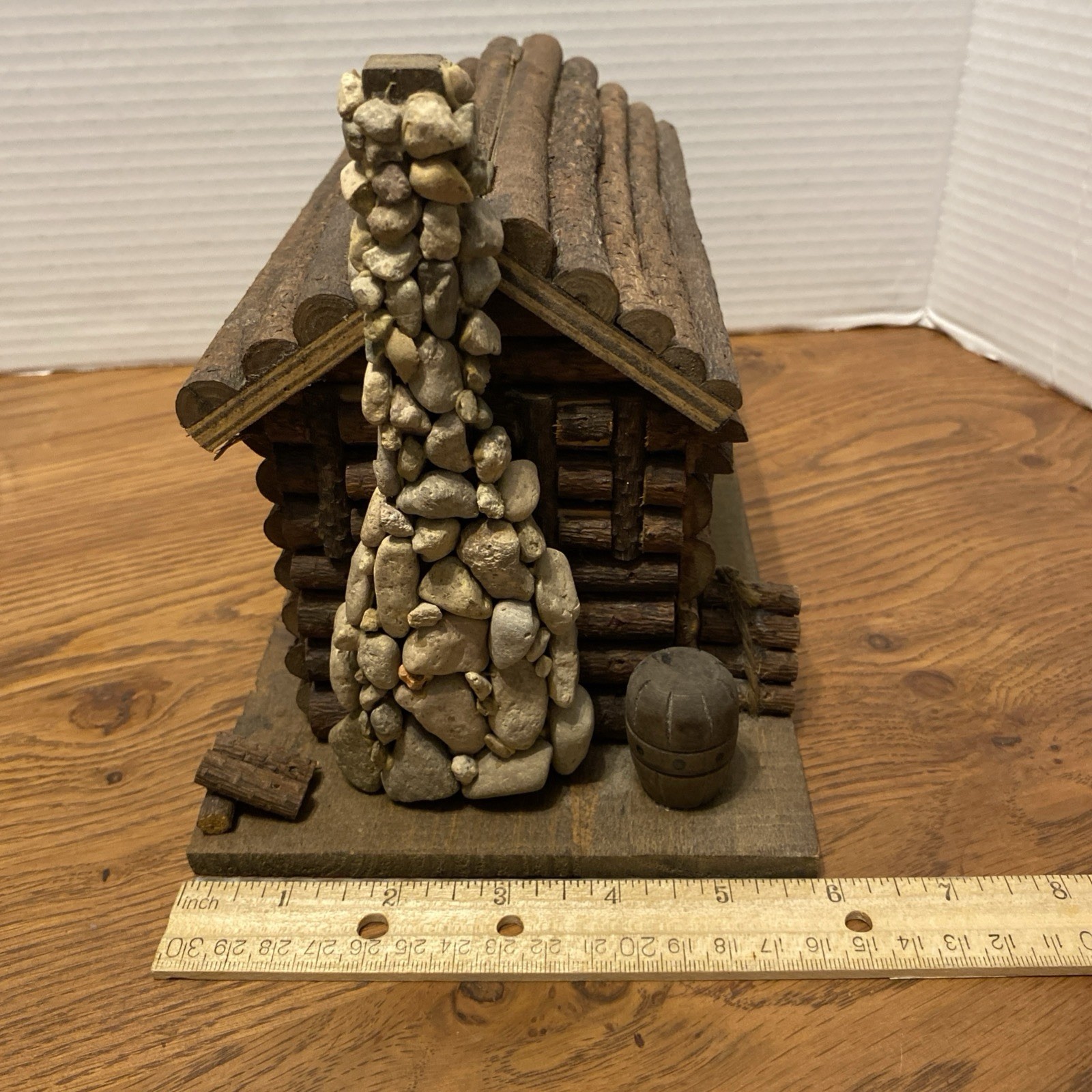 Vintage Rustic American Folk Art LOG CABIN Box with Hinged LID Sticks & Stones