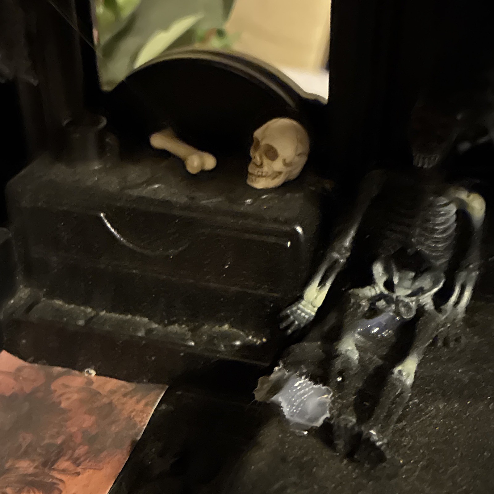 Halloween Haunted House Black Plastic 3D Skeleton Figures Medium Display Decor