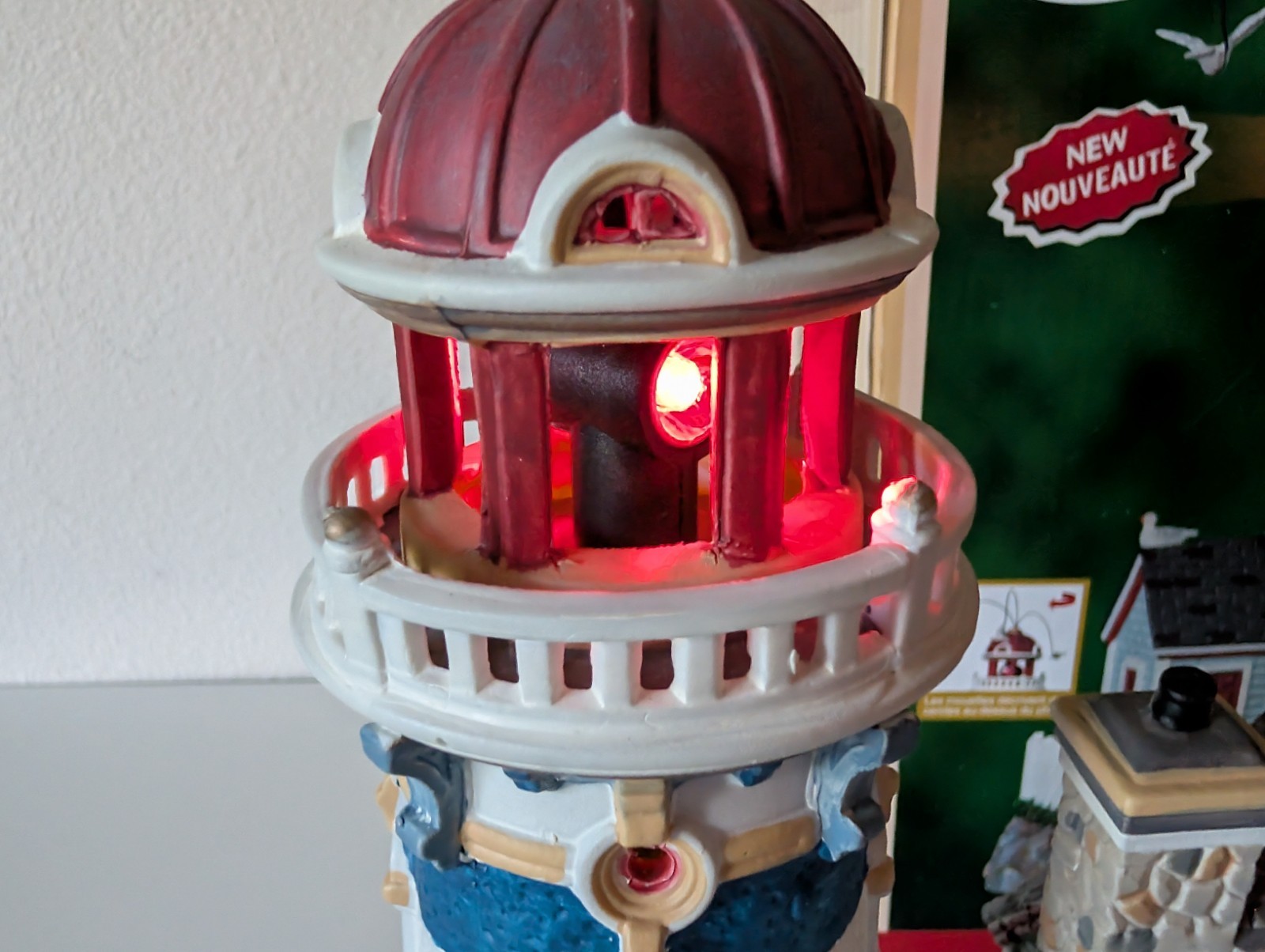 Lemax Village Collection 2009 Windward Point Lighthouse Plymouth Corners #95862