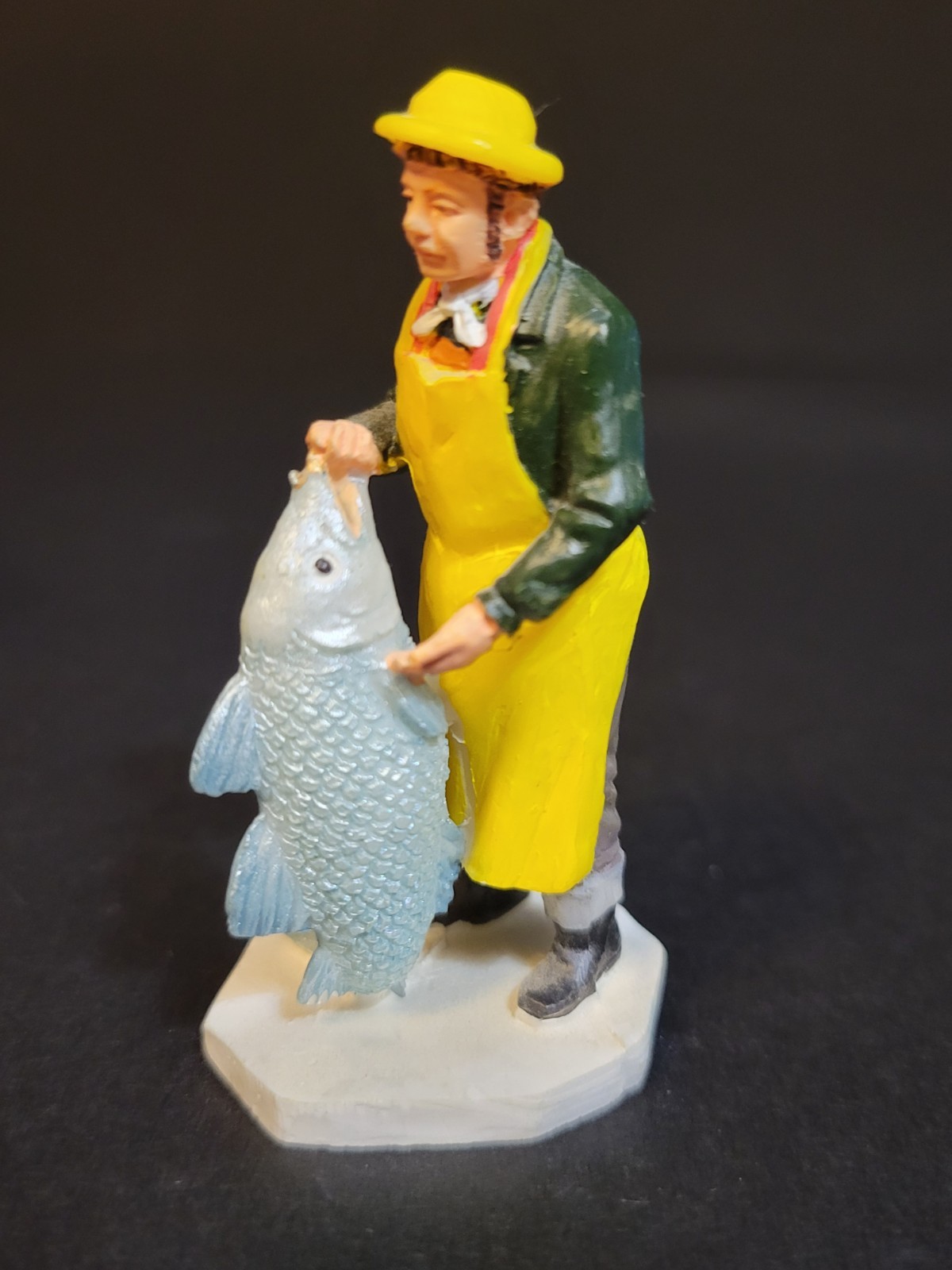 Lemax Christmas Village Town Fisherman 12488 Nautical Ship Dock Big Fish Yellow