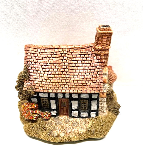 Lilliput Lane “Five Ways Cottage” Made in United Kingdom
