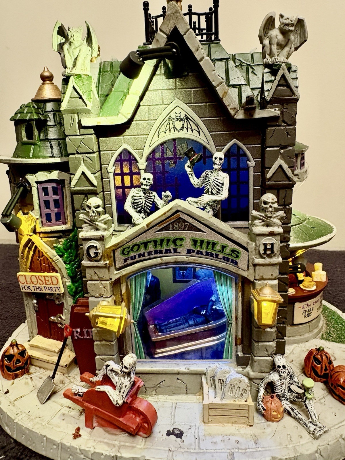 Gothic Hills Funeral Parlor Halloween Village House Resin Painted Multicolor