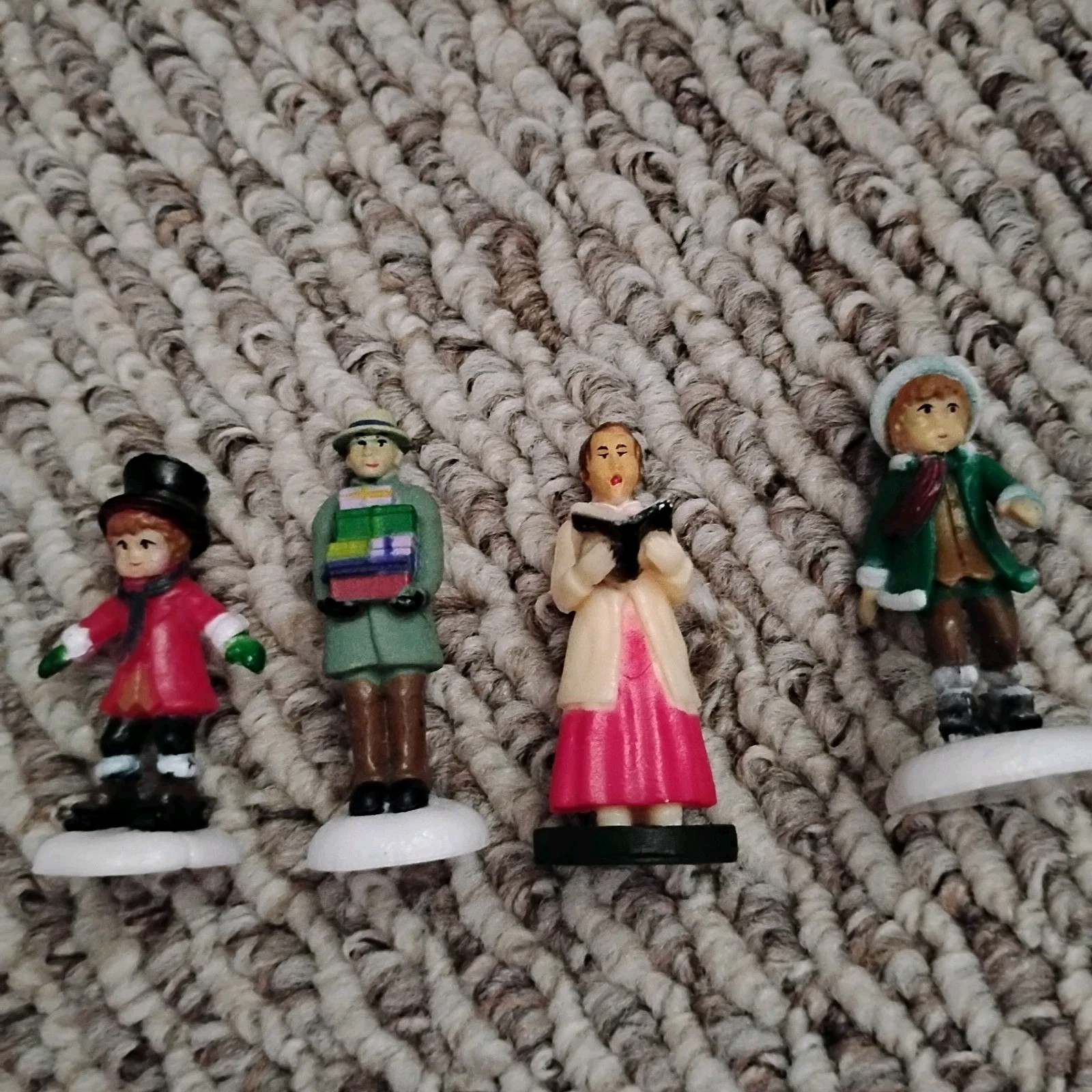 Lot of 7 Miniature Christmas Village Figurines Snowman Carolers People Resin