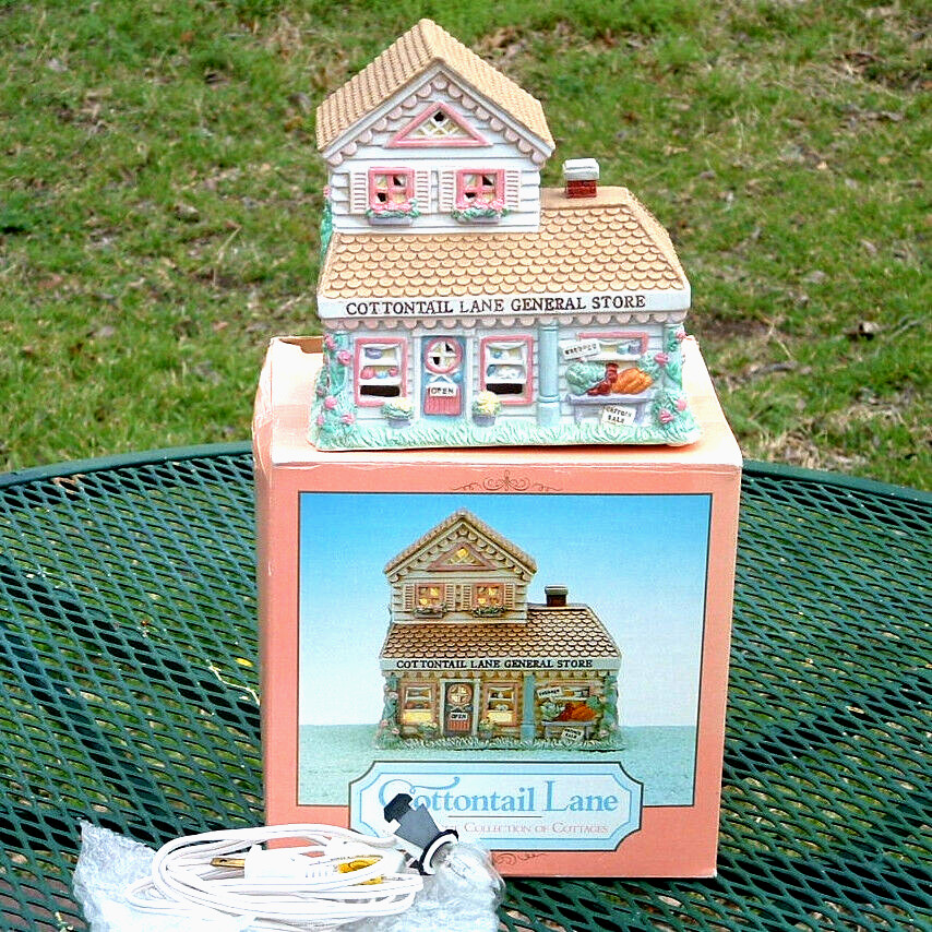 Cottontail Lane General Store 1993 Midwest of Cannon Falls Vintage With Light