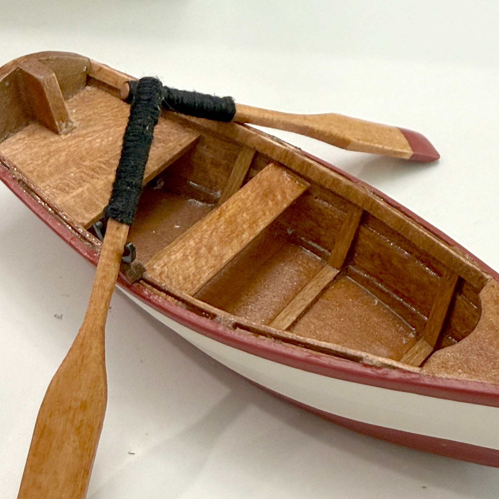 Dept 56 Village Accessories Wooden Rowboats w/Paddles – Set of 3 w/Box – Read