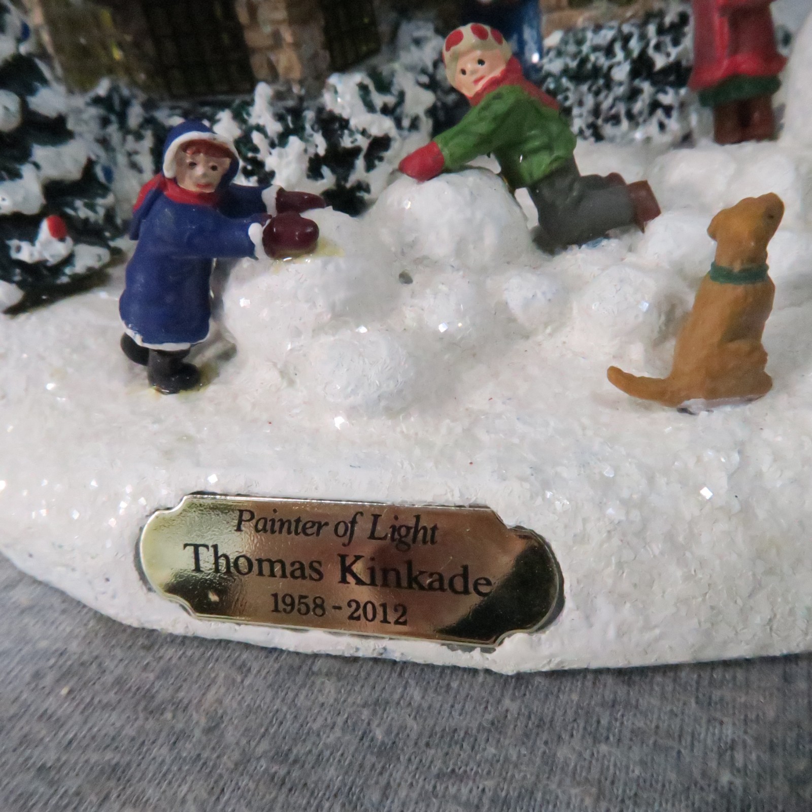 Thomas Kinkade Everett’s Cottage Light Up Christmas Village House Teleflora Gift