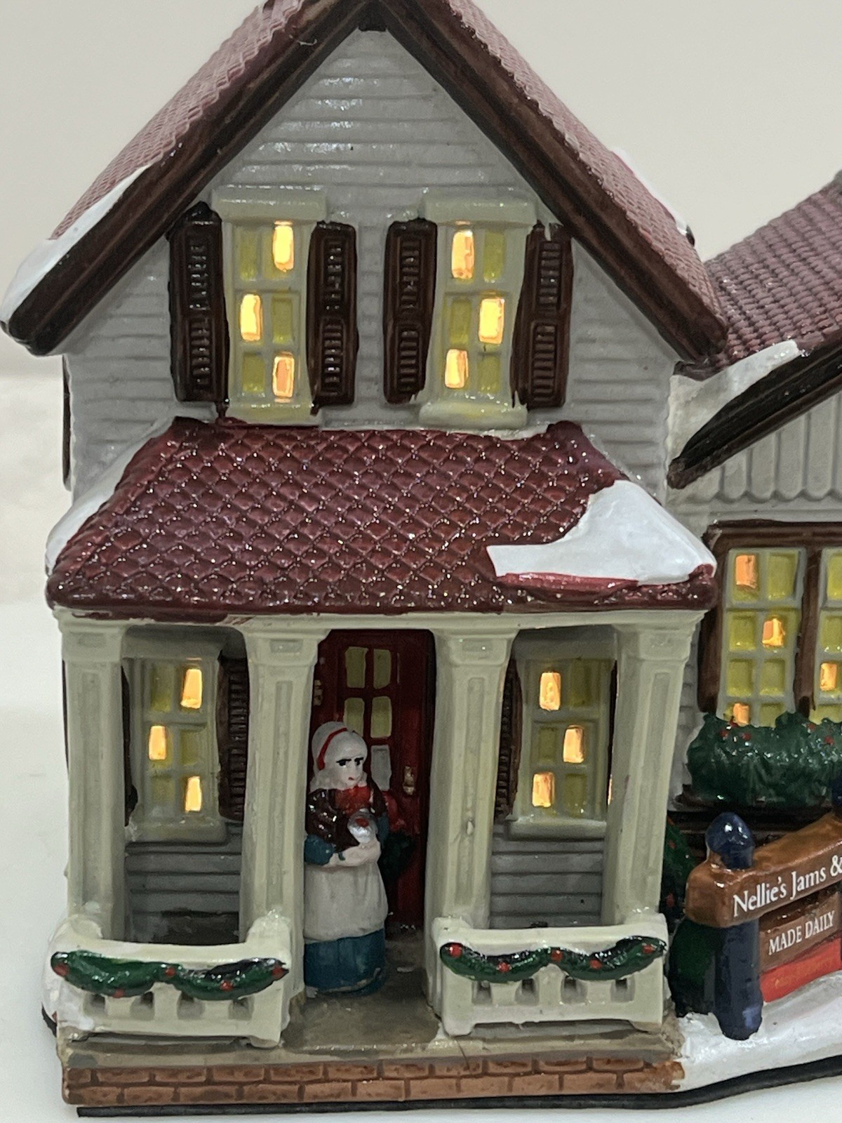 Holiday Time Christmas Village “Nellie’s Jams And Jellies” Vintage Lighted House