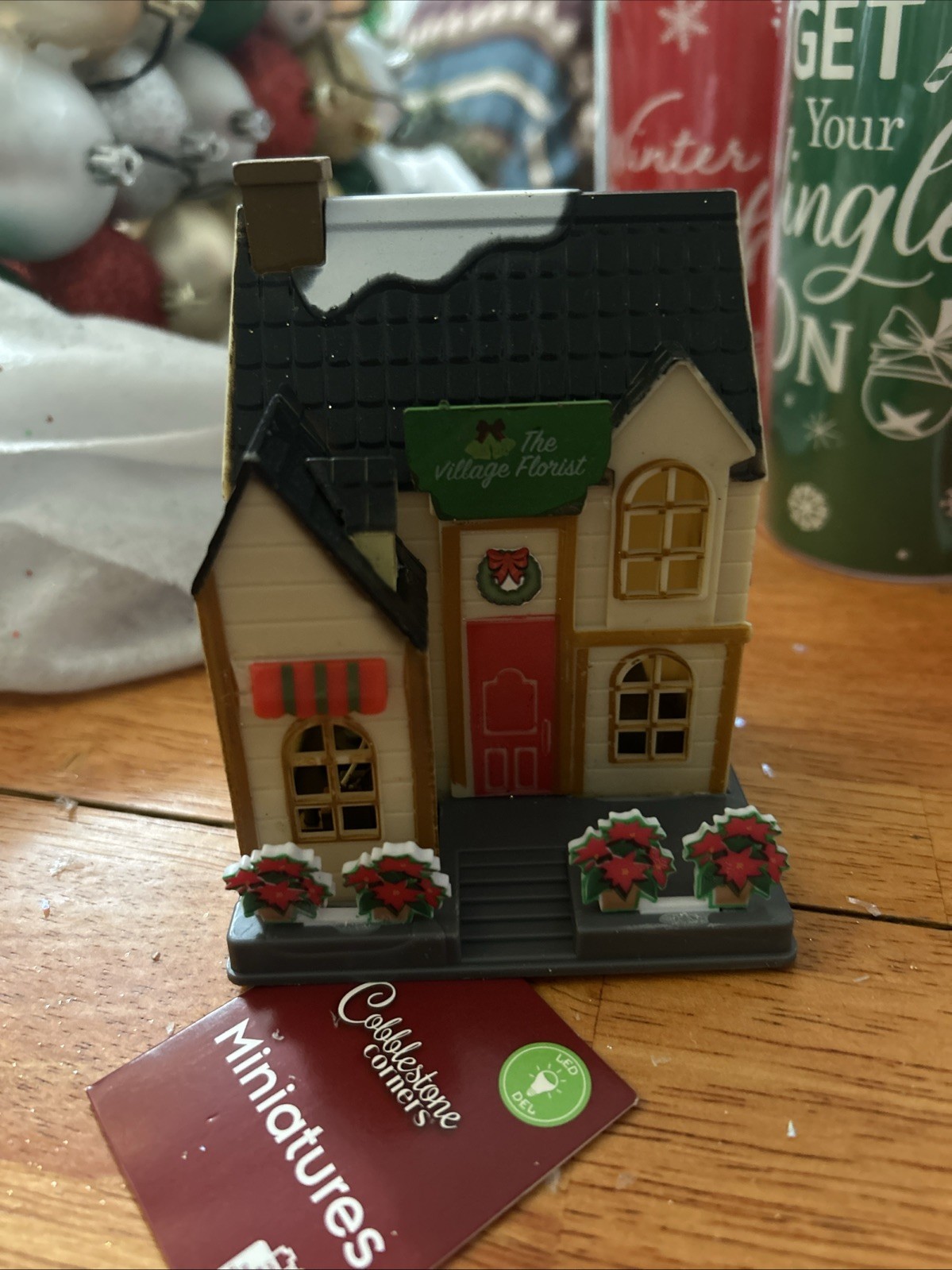 Cobblestone Corners Miniature House NWT Batteries Not Included