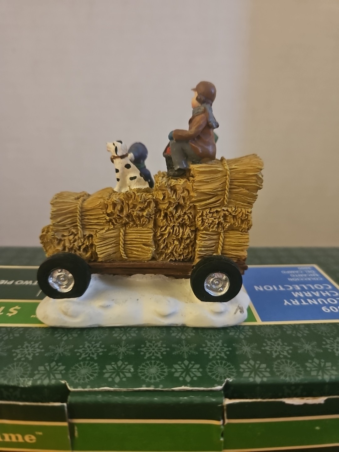 Holiday Inspirations House Accessory Santa Driving A TRACTOR NEW In The Box!