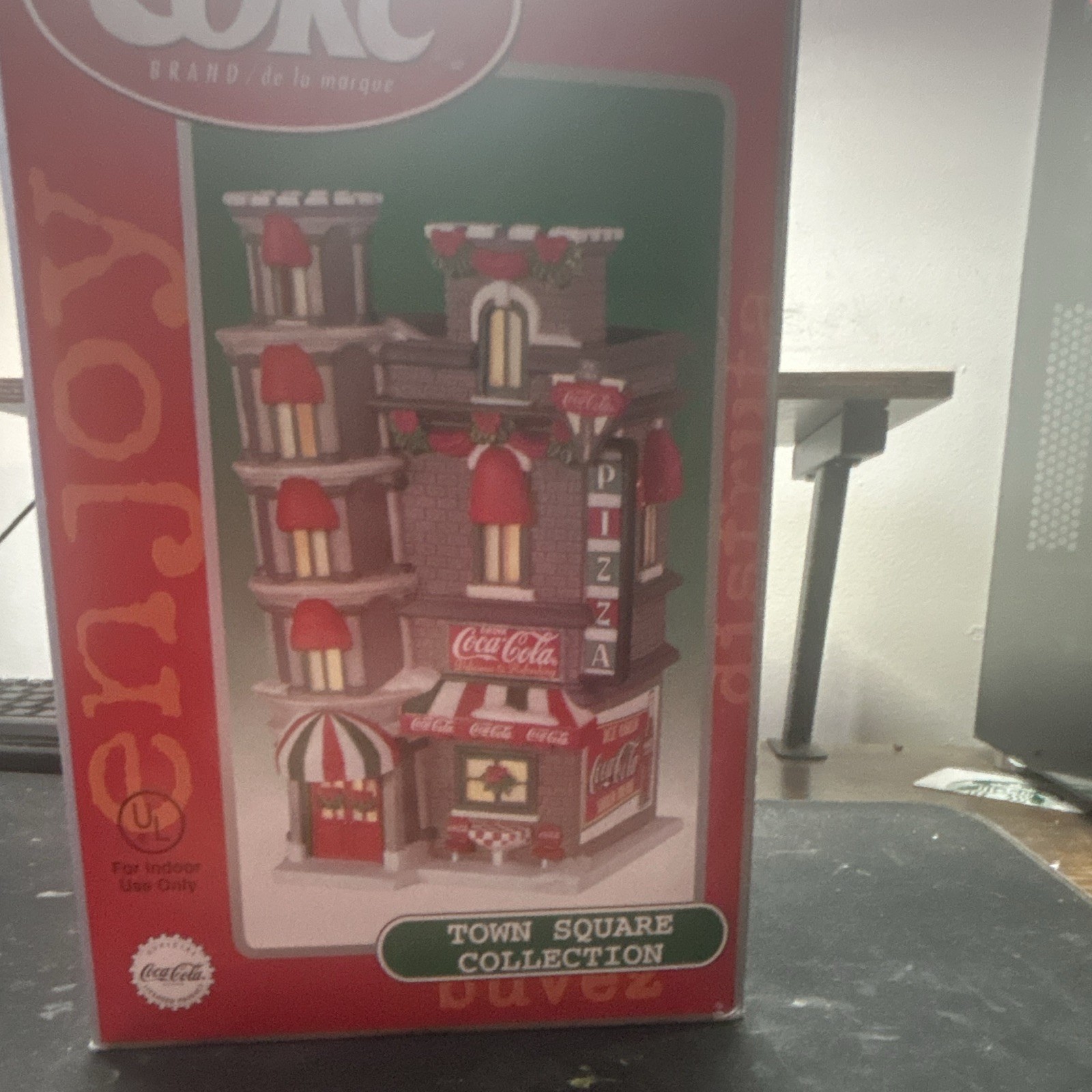 Coca-Cola Town Square Collection Pizza Parlor Porcelain Illuminated Building