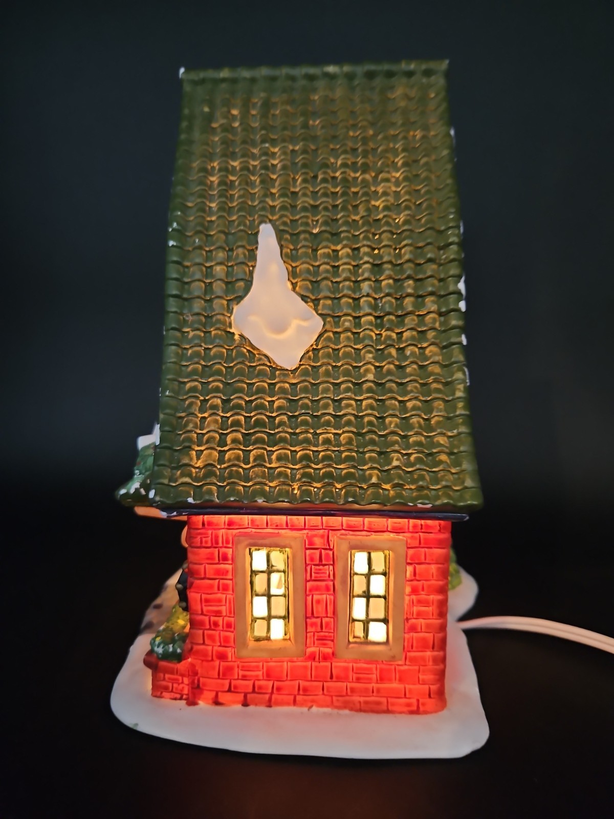 St Nicholas Square Village Collection – (1997) Coffee Cafe Christmas Village