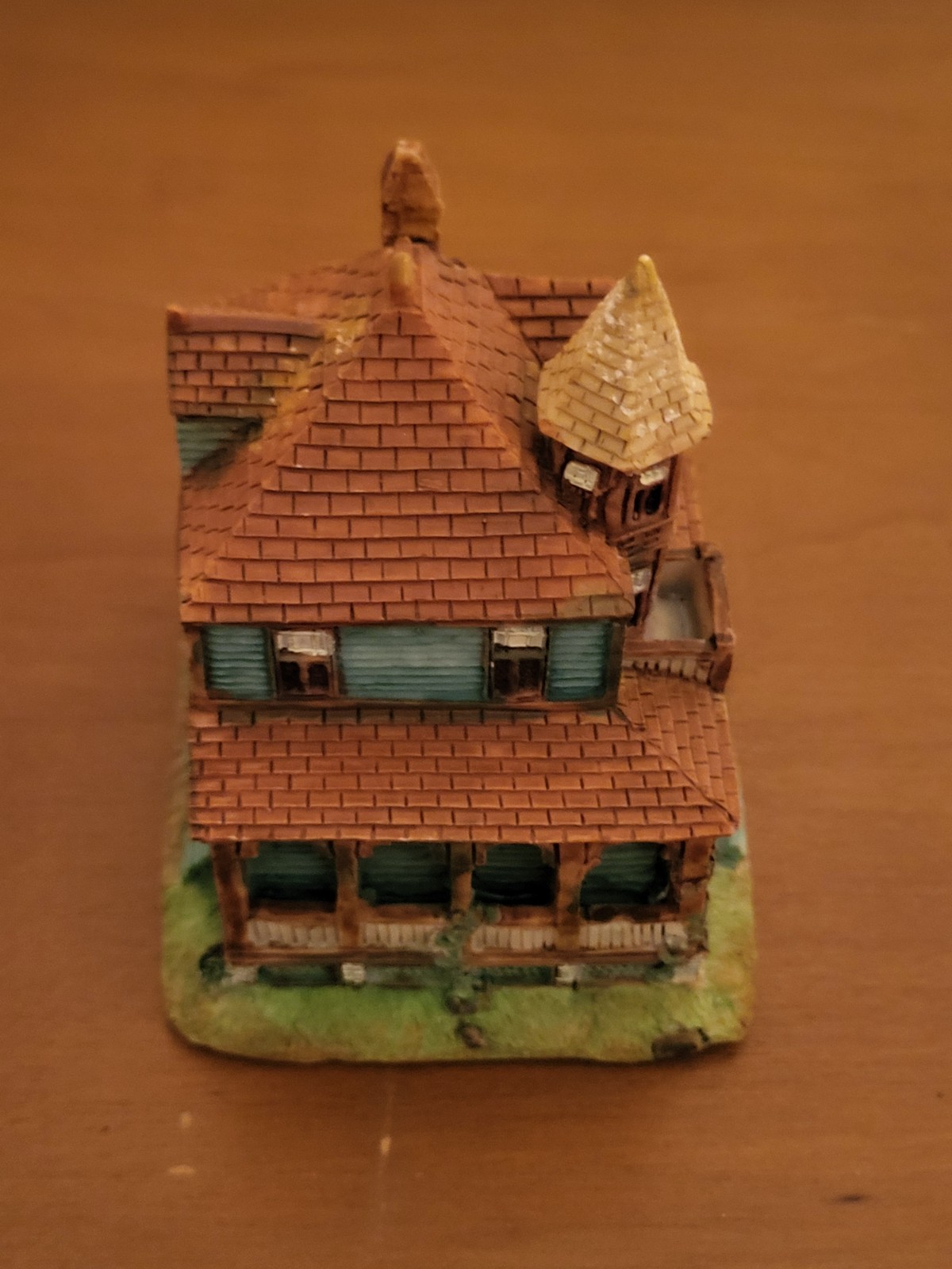 Vintage Christmas Village Houses from K’s Collection 4 inch resin