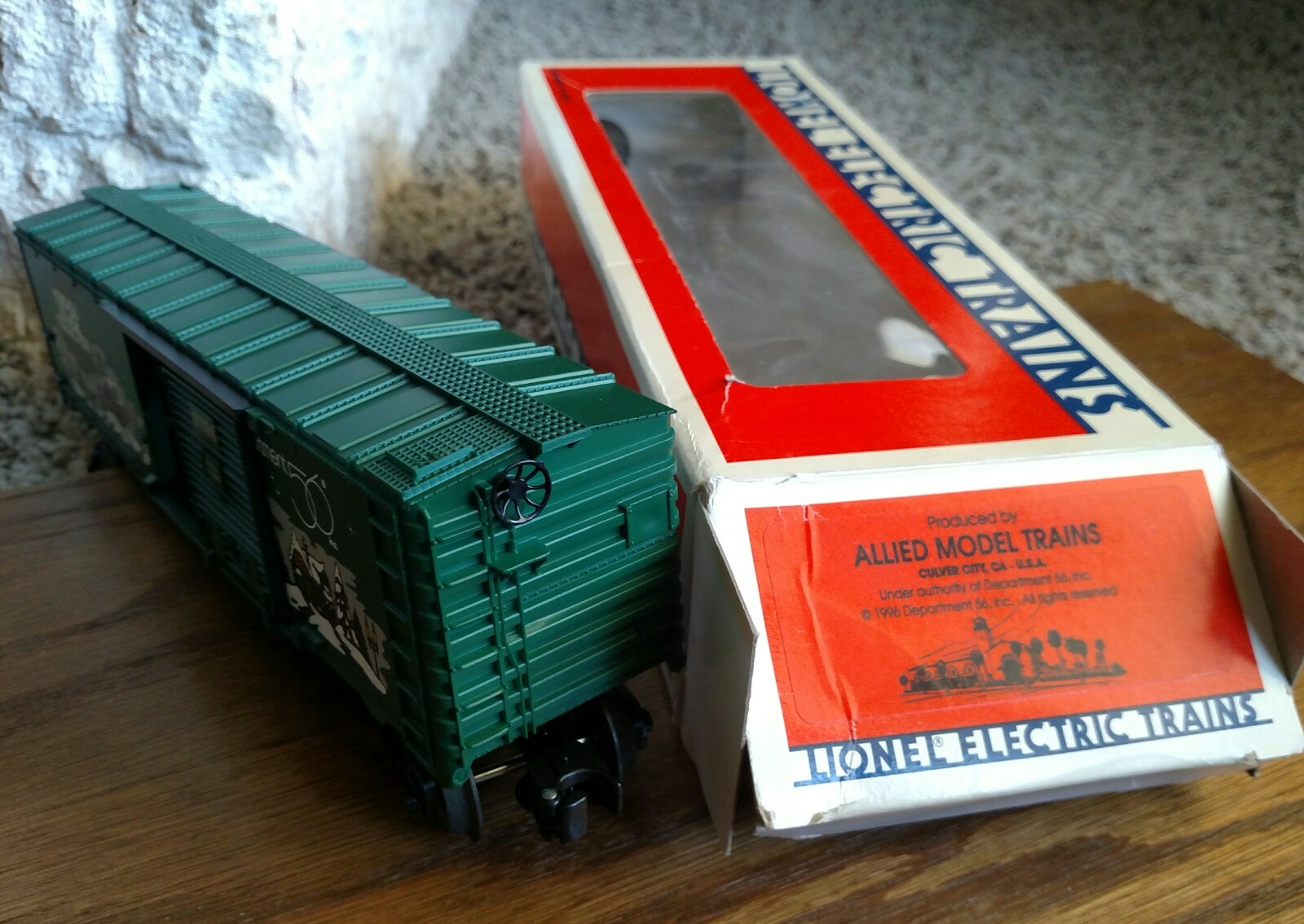 Lionel Train Box Car #616270 Department 56 -BUYER GUARANTEE