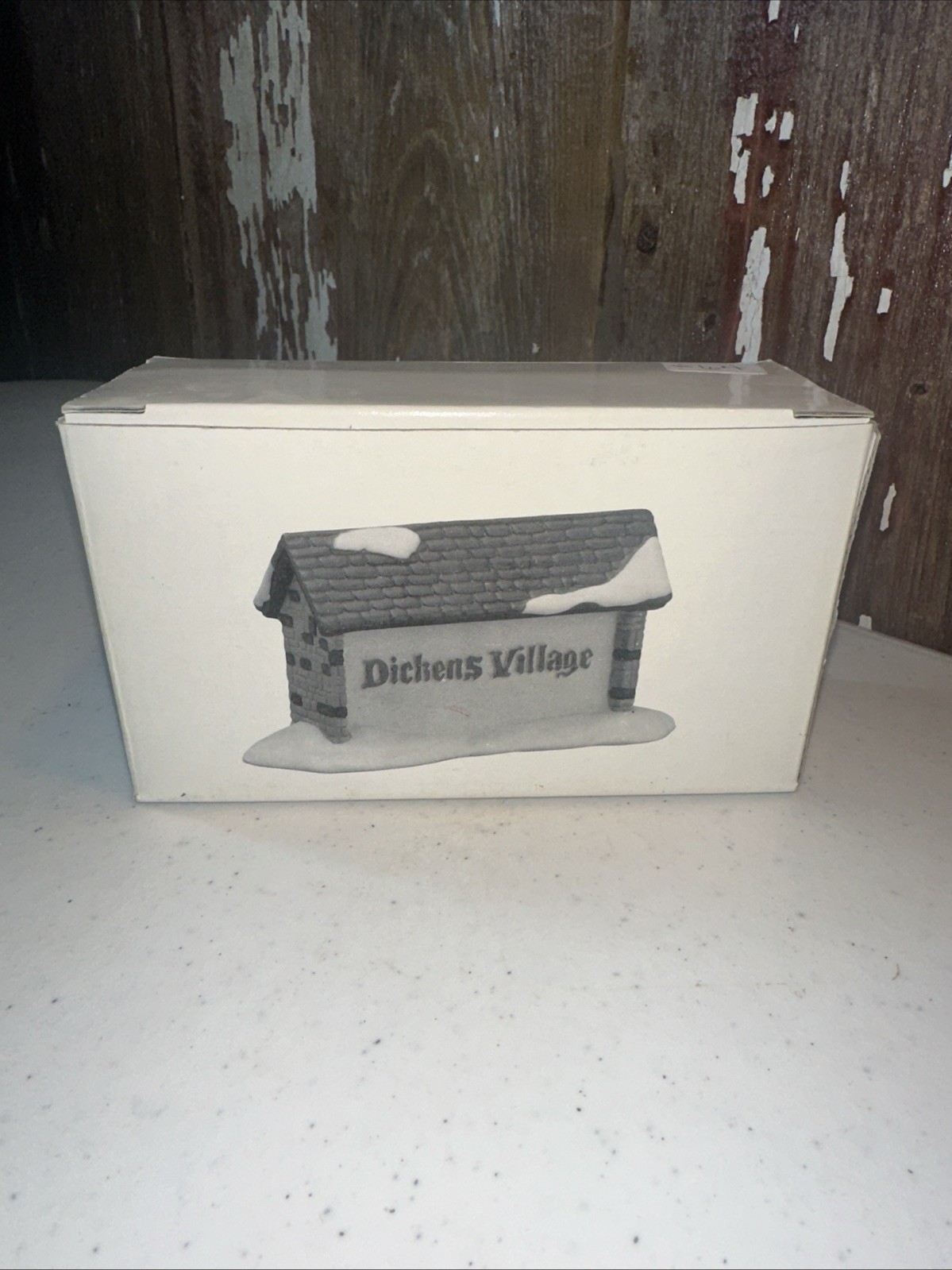 Department 56 Dickens Village #6569-2 Dickens Village Sign In Original Box