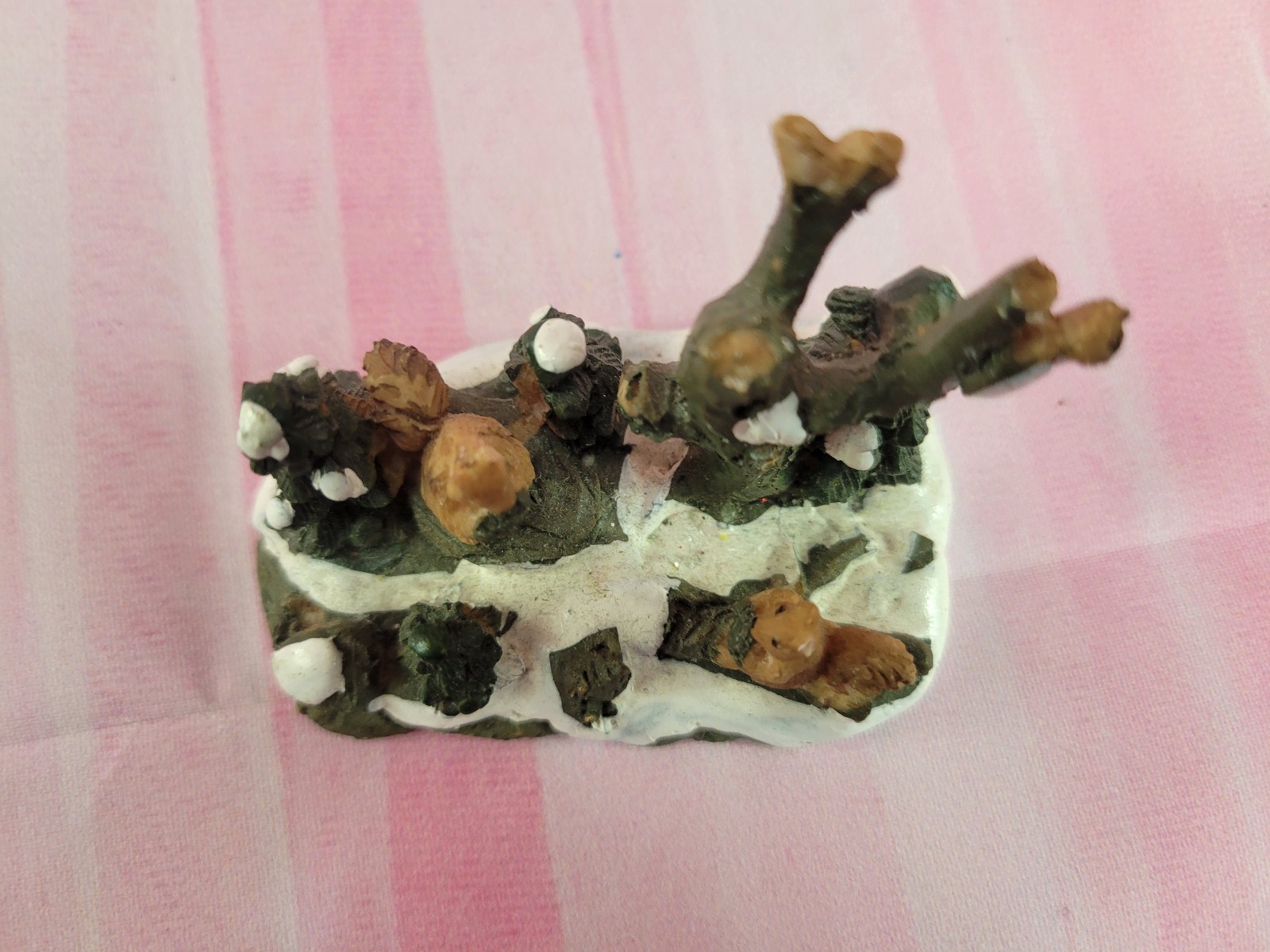 Wildlife Squirrels Winter Decorative Village Accessories 2″ x 3″ Christmas