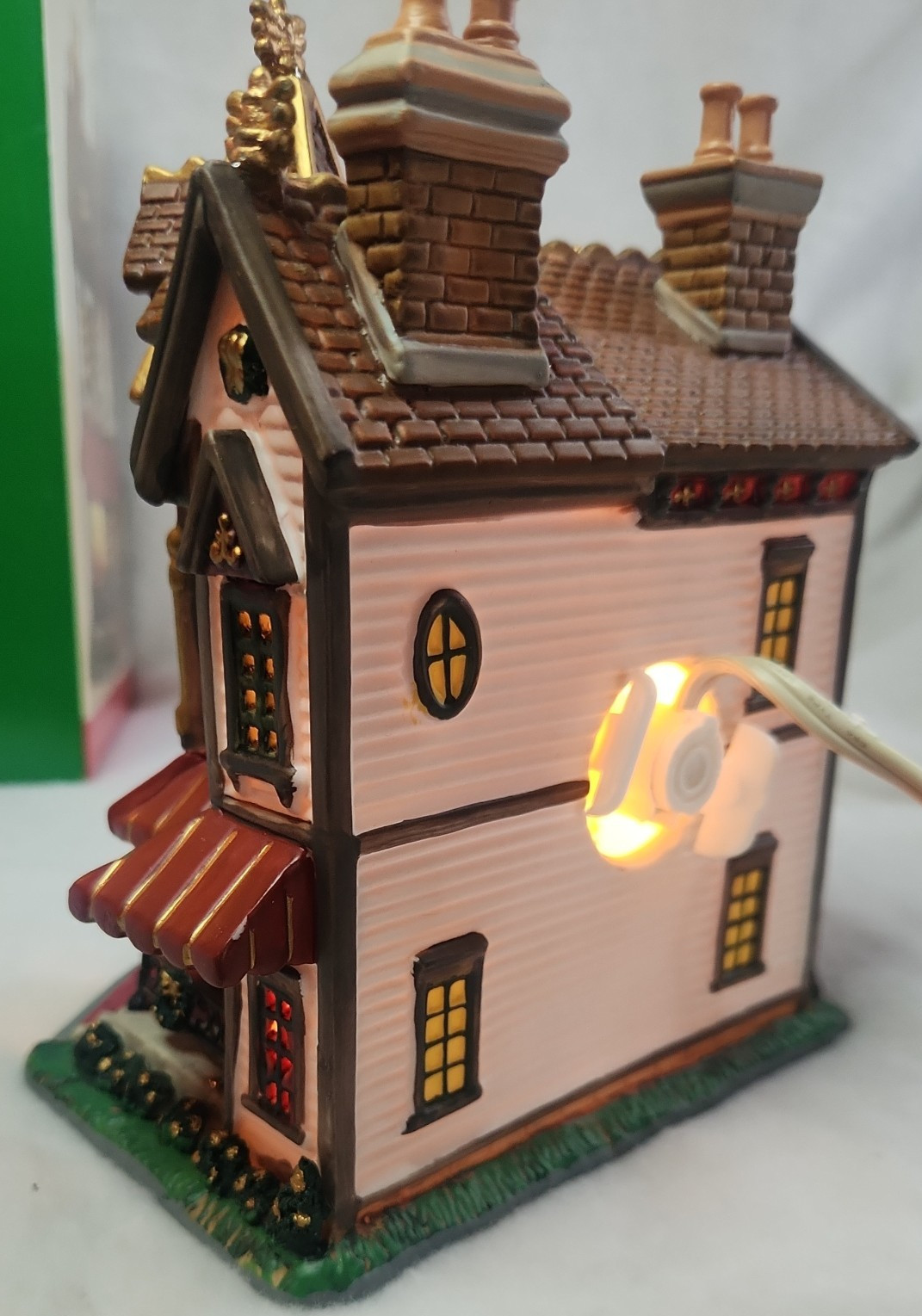 LEMAX COVENTRY COVE “TUSCANY TRATTORIA” Christmas Village house w/cord NIB