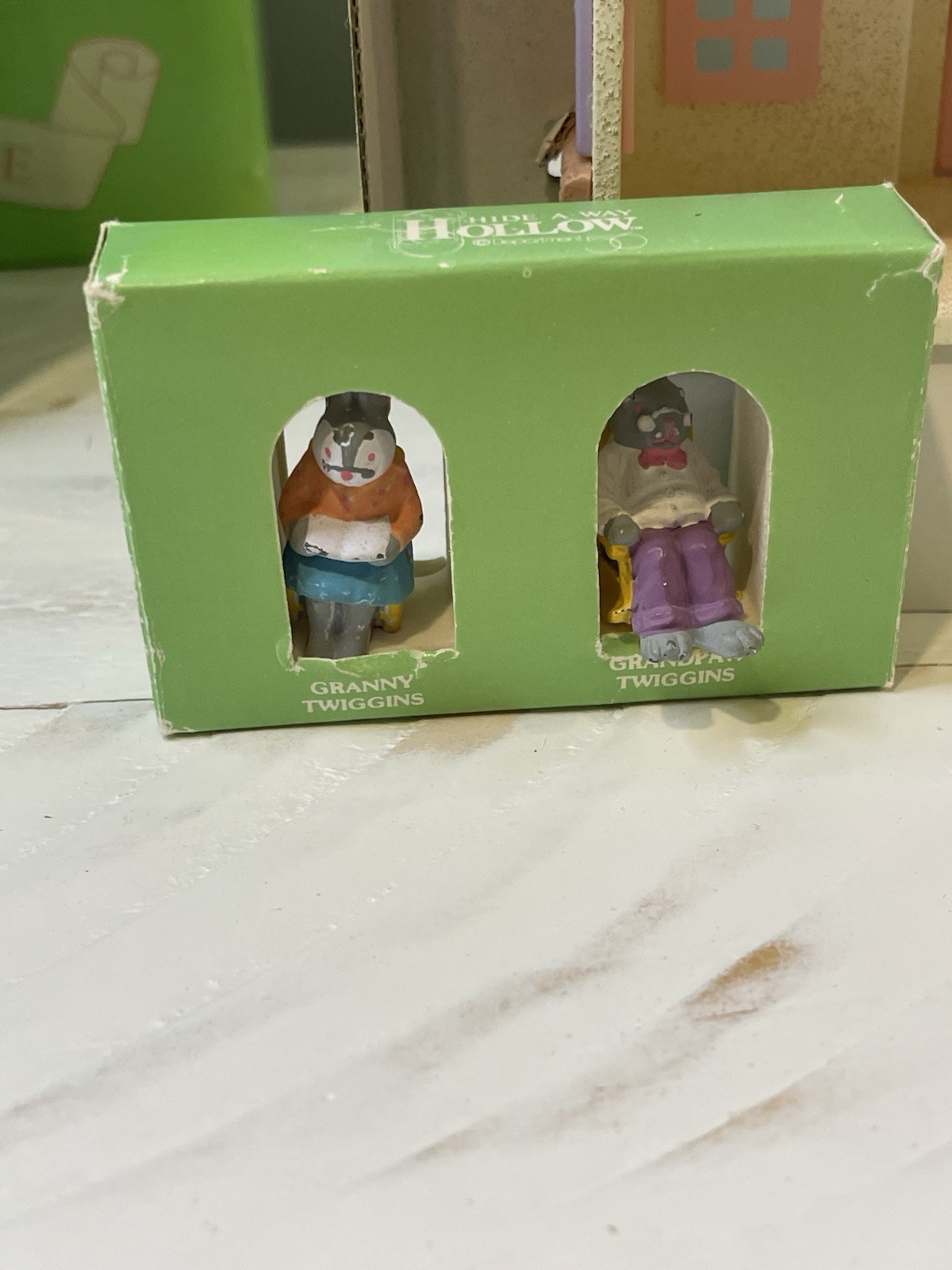 Vintage Hide-A-Way Hollow Dept 56 Carrot Mushroom Mini Easter Village Houses Set