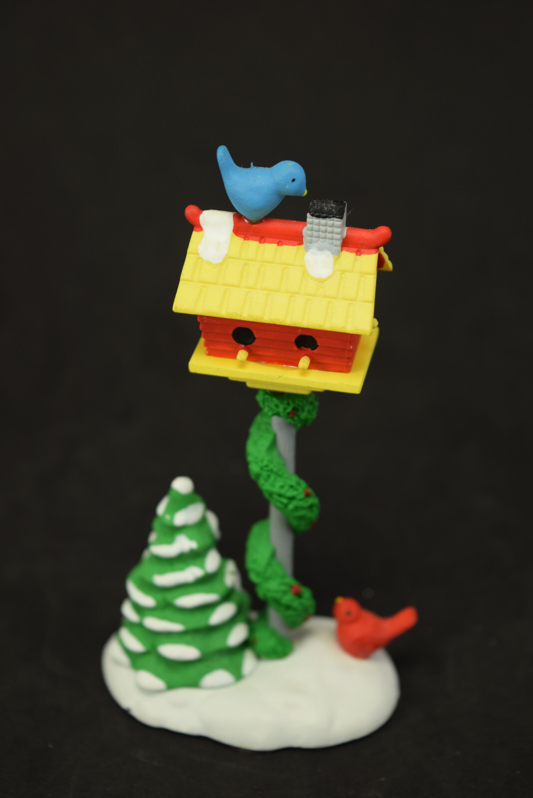 Dept 56 Village Flag Pole 51772 Bird House 5165-9 Brown Snow Tree
