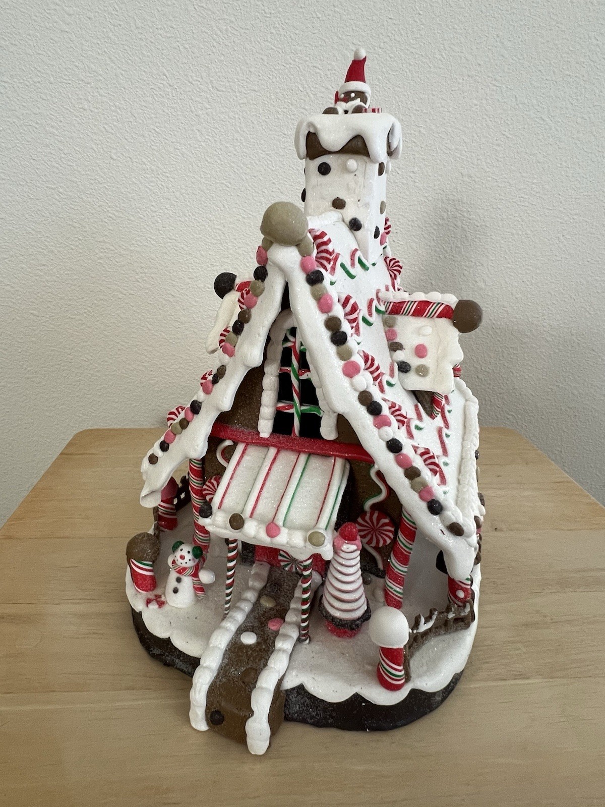 Kurt Adler Gingerbread House Lighted Figurine J3628 – 12 Inch