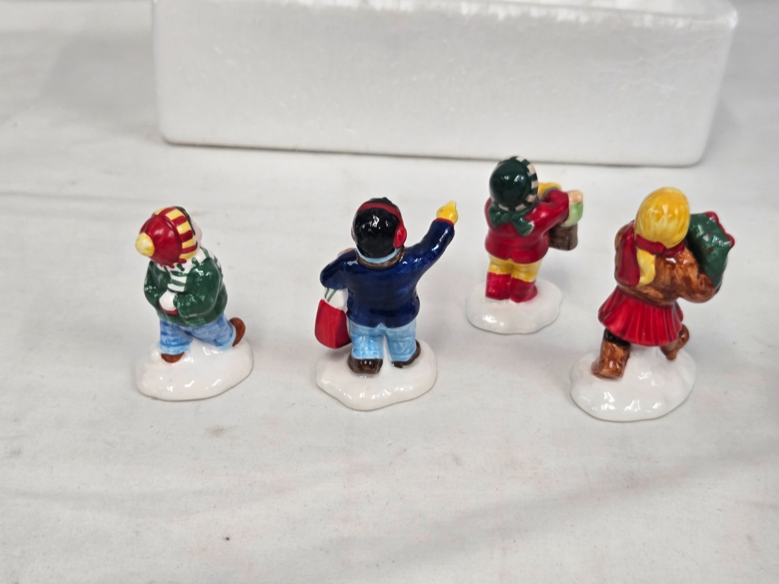Department 56 Original Snow Village Christmas Kids #54922 Porcelain Retired