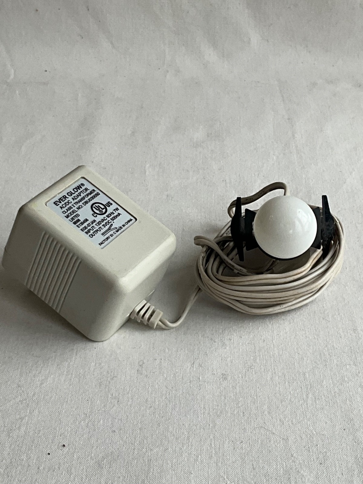 Dept 56 Accessory Adaptor Plug Snow Village Buds T.V. and Hi-Fi – 56.55612