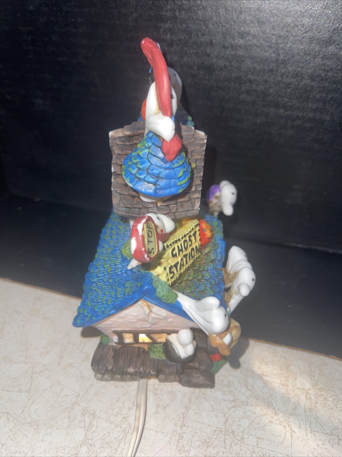 Spooky Hollow Halloween Ghost Station Porcelain House Haunted RR Bus Stop Bx A14