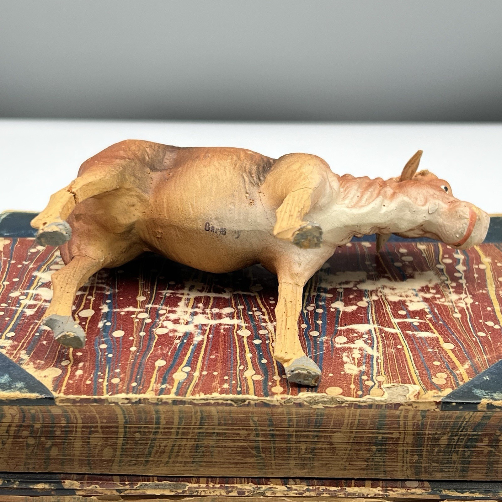 Pre-War NATIVITY COW 3.75″ Germany CHRISTMAS VILLAGE Stick Leg Composite PUTZ