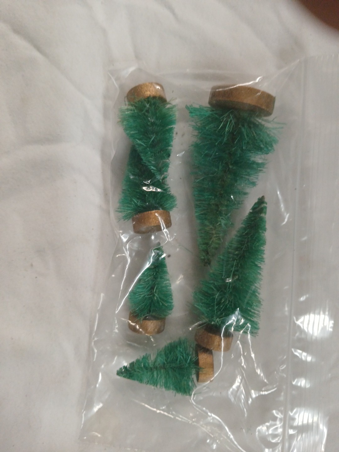 Dept 56 Lemax 5 Miniature Christmas Trees, Never Used. 811