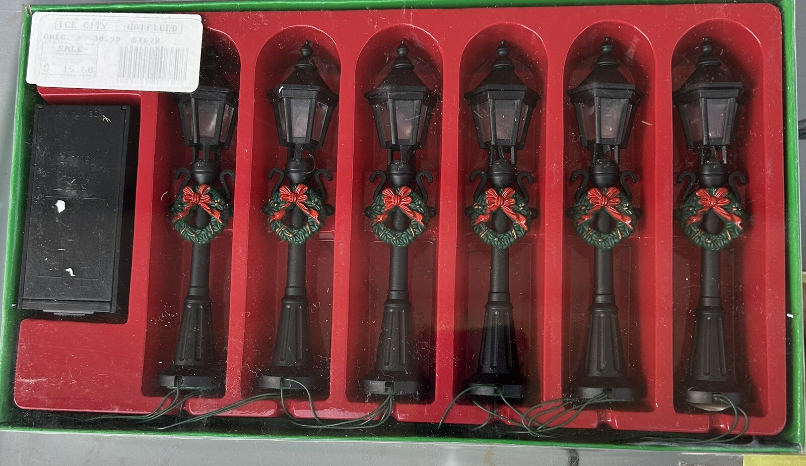 Set Of 6 Lighted Holiday Christmas Village Miniature Lamp Posts W Wreaths 4.75″