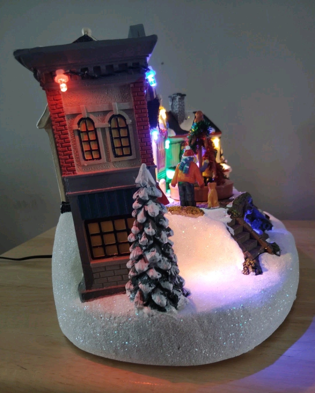 St Nicholas Square Village Town Center Motion & Lights Christmas Village “2023”