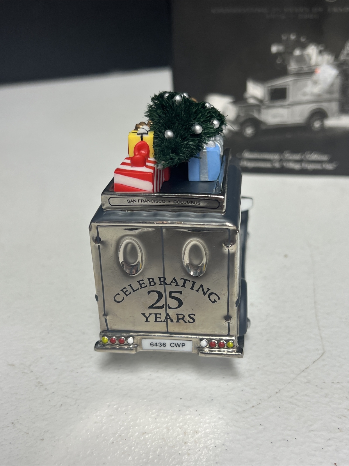 Dept 56 Village Express Van 25th Anniversary (Silver) Event Edition #52911