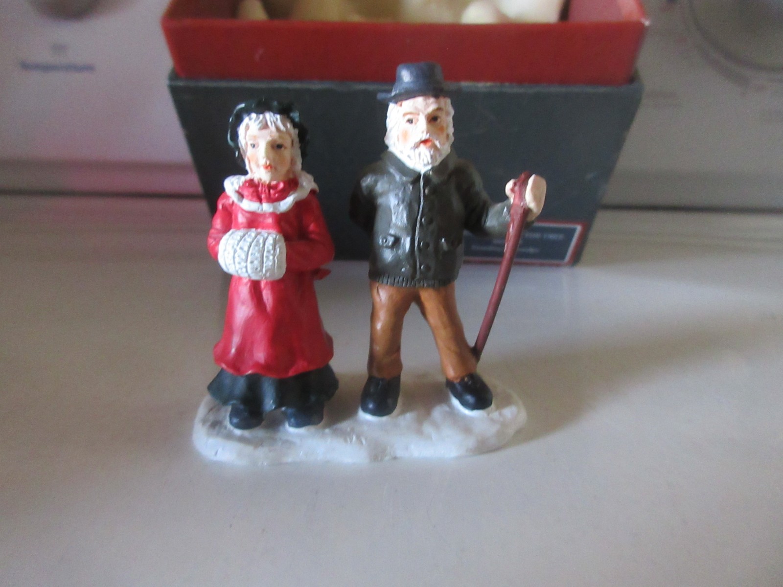 Lang and Wise Folk Art Village Bringing Home The Tree Grandma & Grandpa 30010105