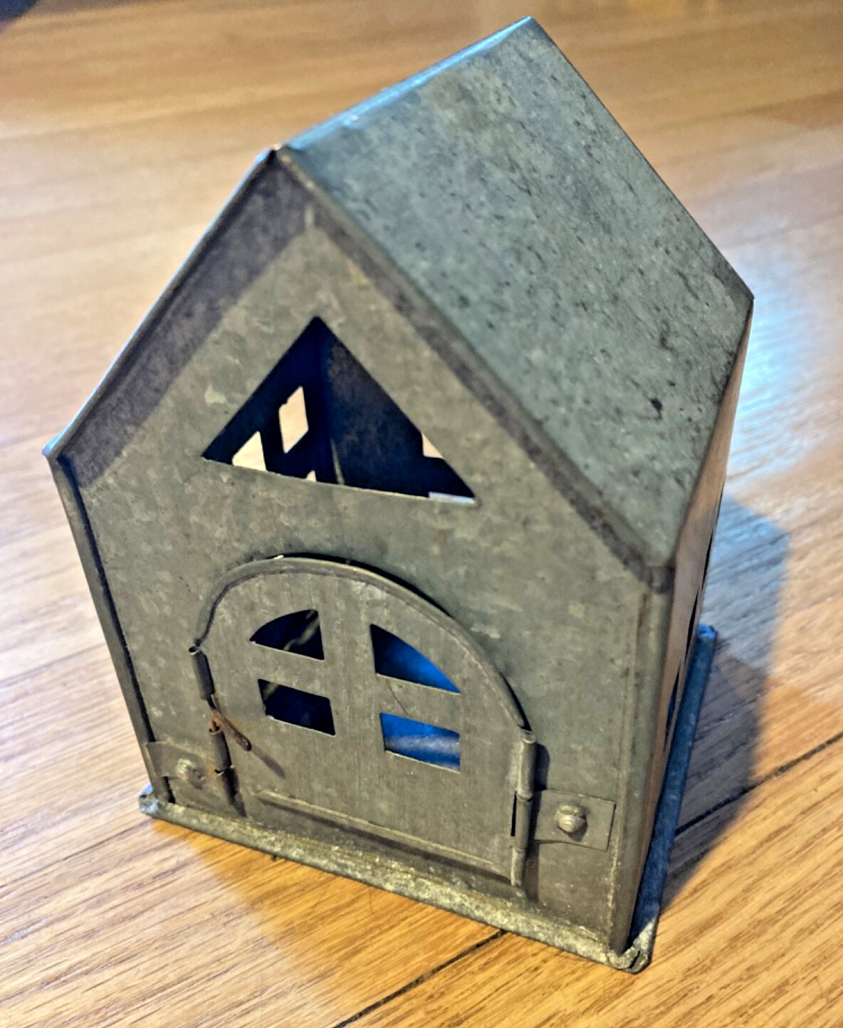 Small Rustic Metal House with Door 5”
