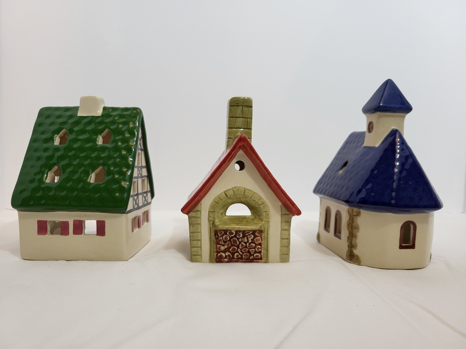 Echt Thüringer Unikat German Hand Painted Ceramic Tealight Village Houses Set 3