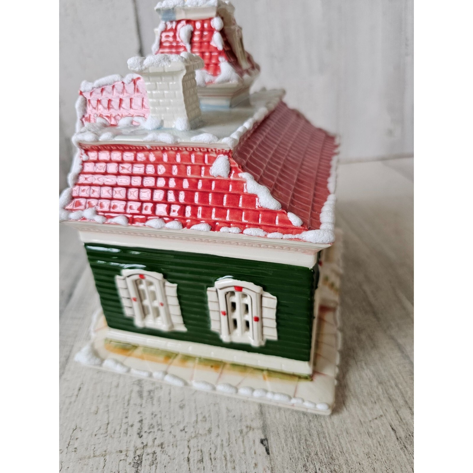 Walter brockmann Holly House vintage village Xmas 1988 Victorian decor