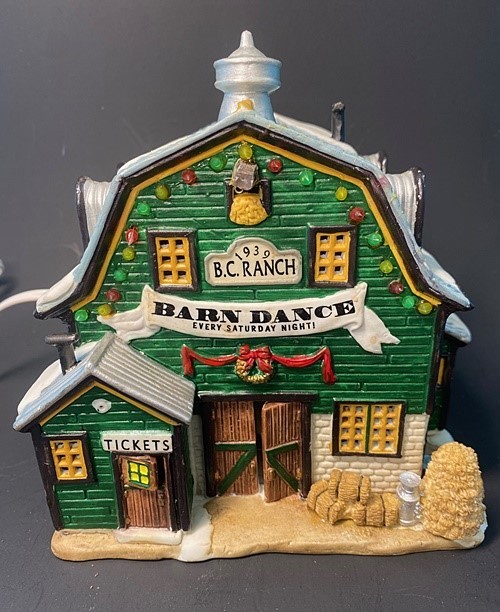 Lemax Barn Dance BC Ranch #05489 Harvest Crossing Christmas Village READ DESCRIP