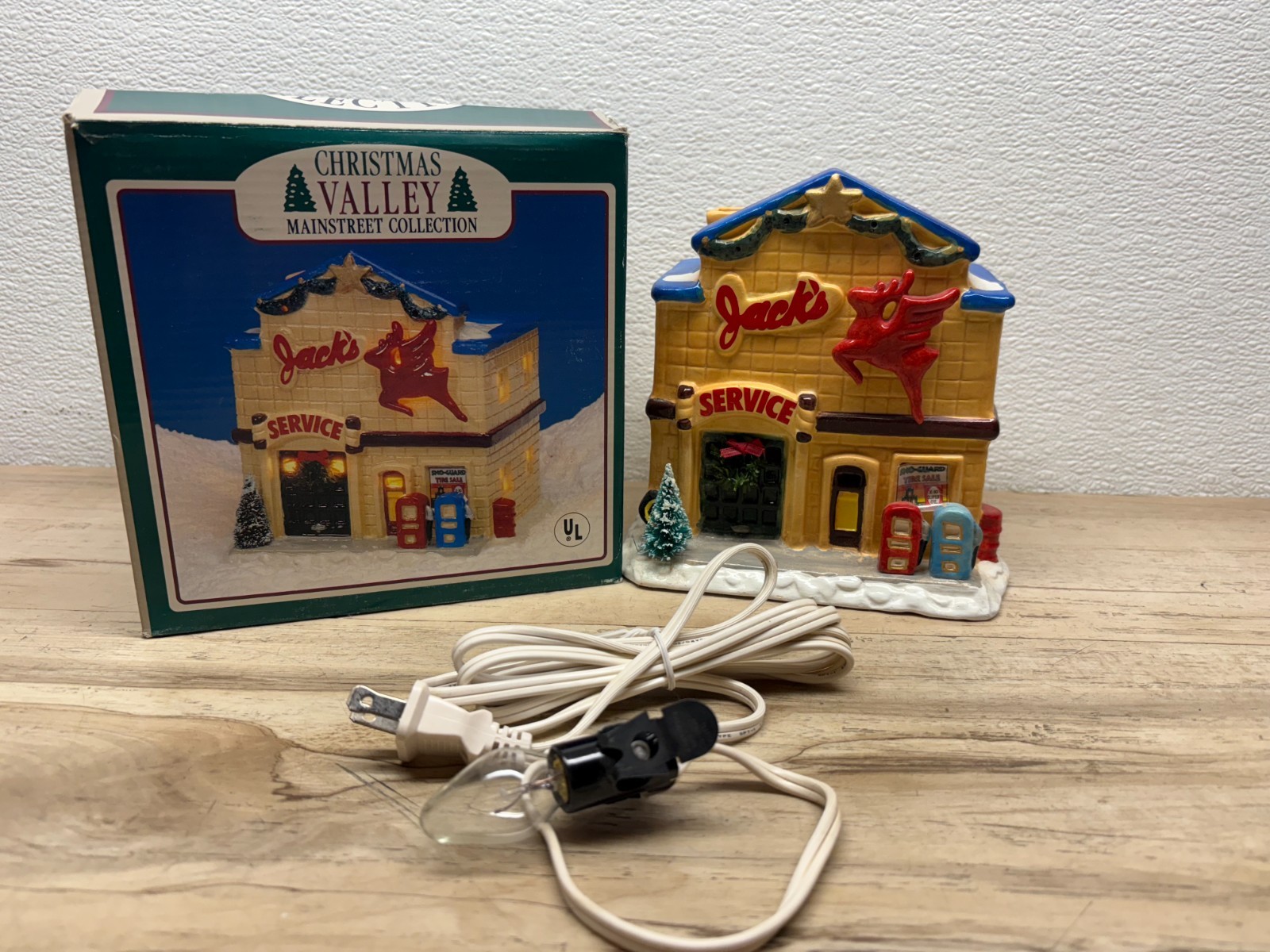 Vtg 1992 Christmas Valley Mainstreet Collection Jacks Service Station Lighted