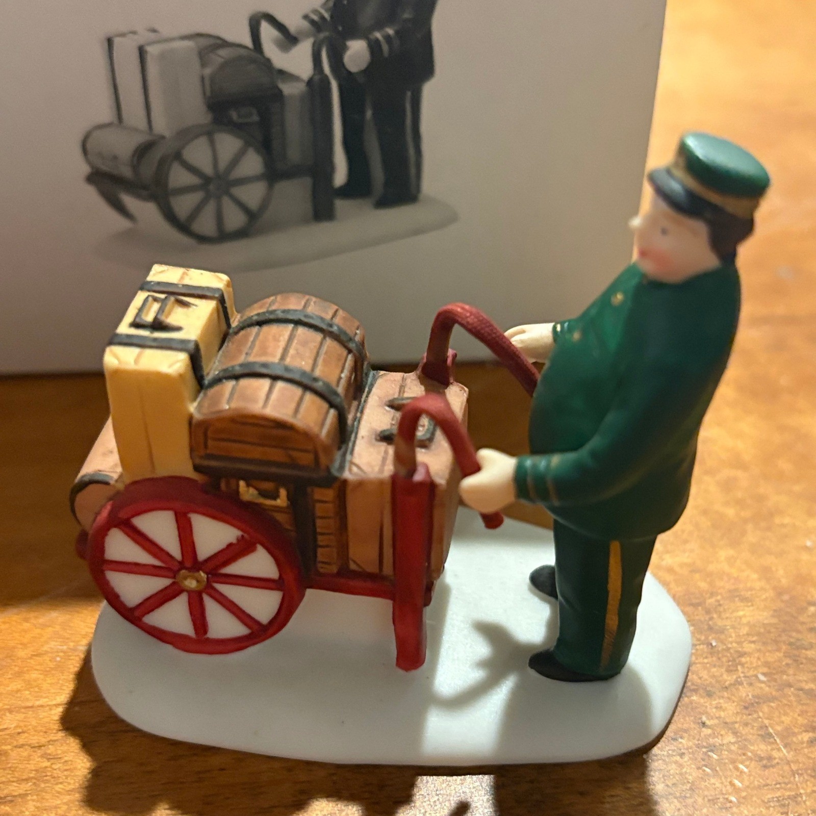 Department 56 Holiday Travelers Heritage Village OS Figurine Set Multicolor 3pc