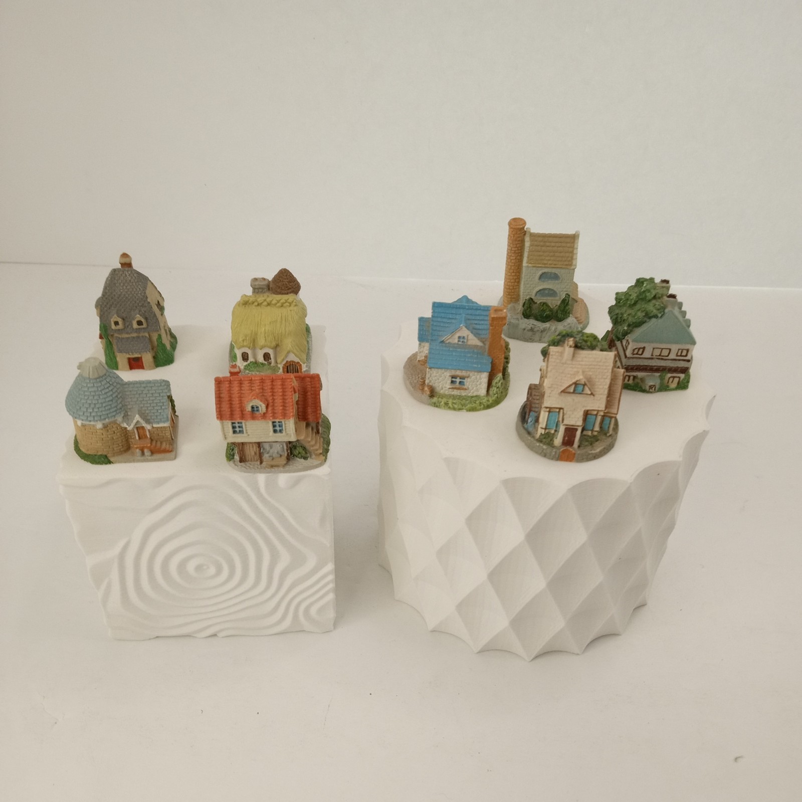 Vintage Internationals Liberty Falls Country House Figurines set of 8! M145