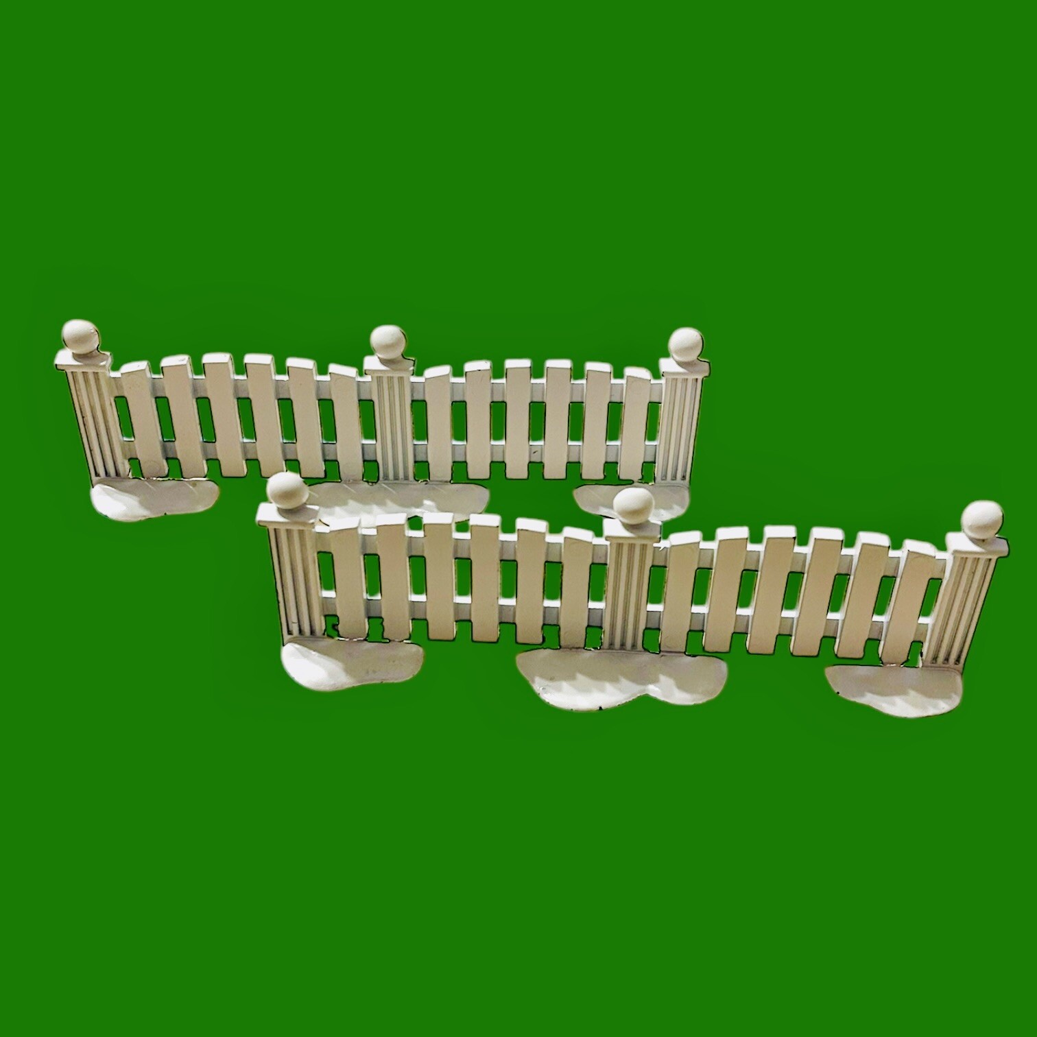 Dept 56 White Village Picket Fence 2 Pieces Enameled Cast Metal New #51004
