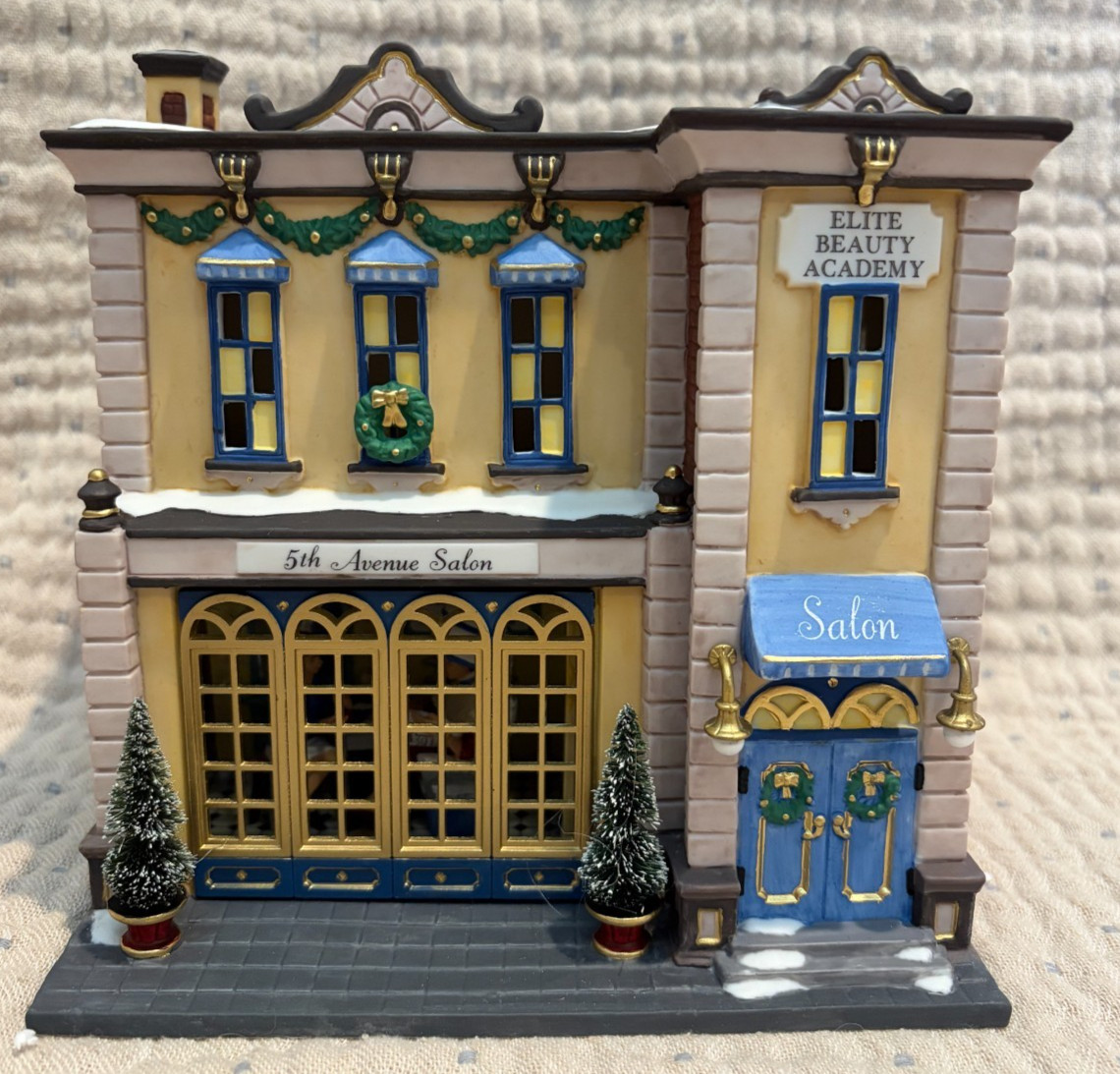 Dept. 56 5th Avenue Salon #58950 Elite Beauty Academy *Christmas City Series NIB